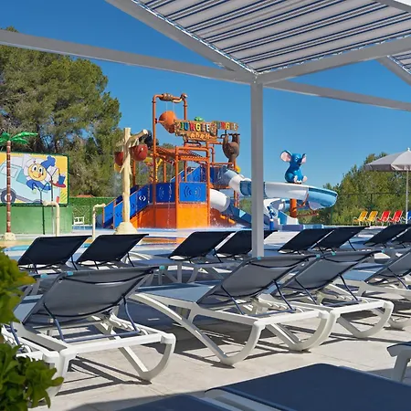 H10 Mediterranean Village-2